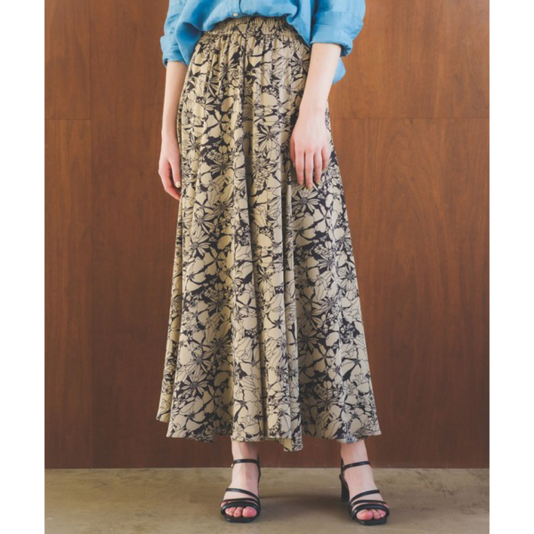 YECCA VECCA(イェッカヴェッカ)の超美品❗️イェッカヴェッカ  フラワーマーメイドフレアスカート　ブラウン レディースのスカート(ロングスカート)の商品写真