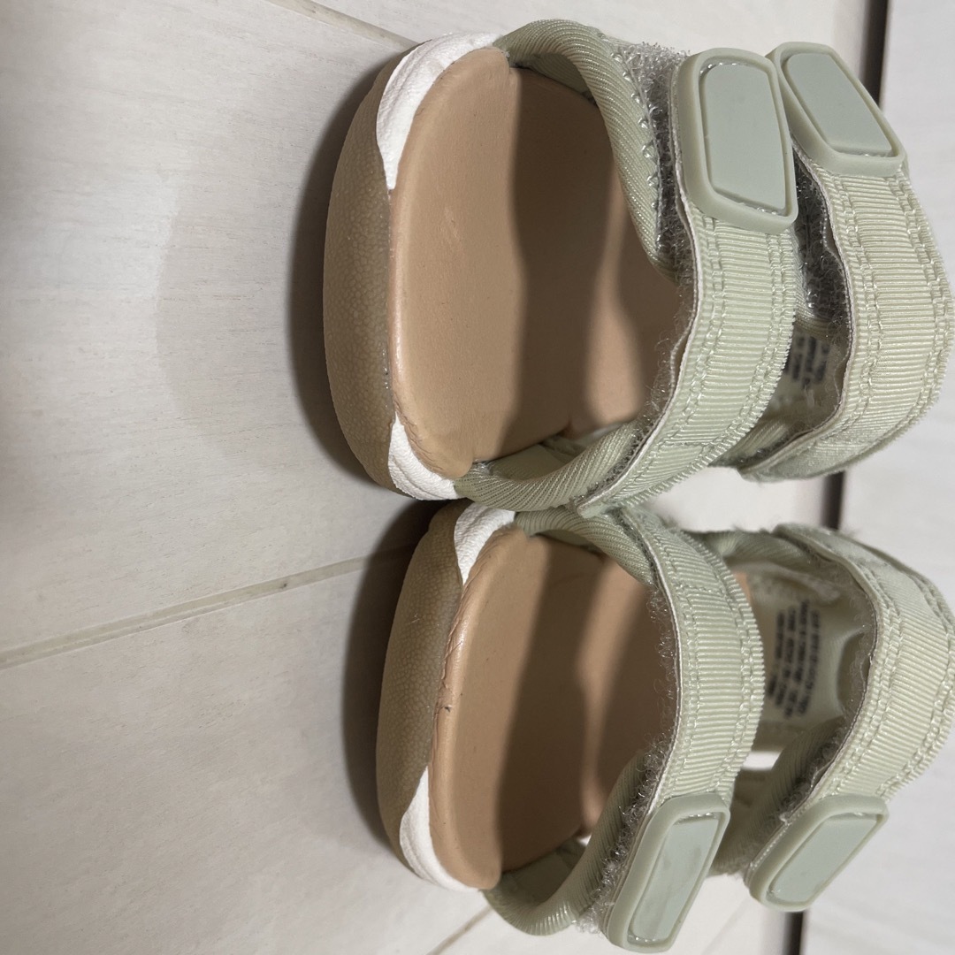 H&M(エイチアンドエム)のH&M サンダル キッズ/ベビー/マタニティのベビー靴/シューズ(~14cm)(サンダル)の商品写真