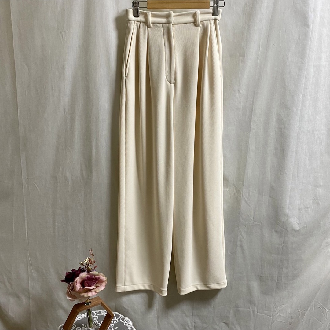 CLANE - クラネ正規品!新品紙タグ付き☆23年RIB STRIPE TUCK PANTSの CLANE - クラネ正規品!新品紙タグ付き☆23年RIB STRIPE TUCK PANTSの