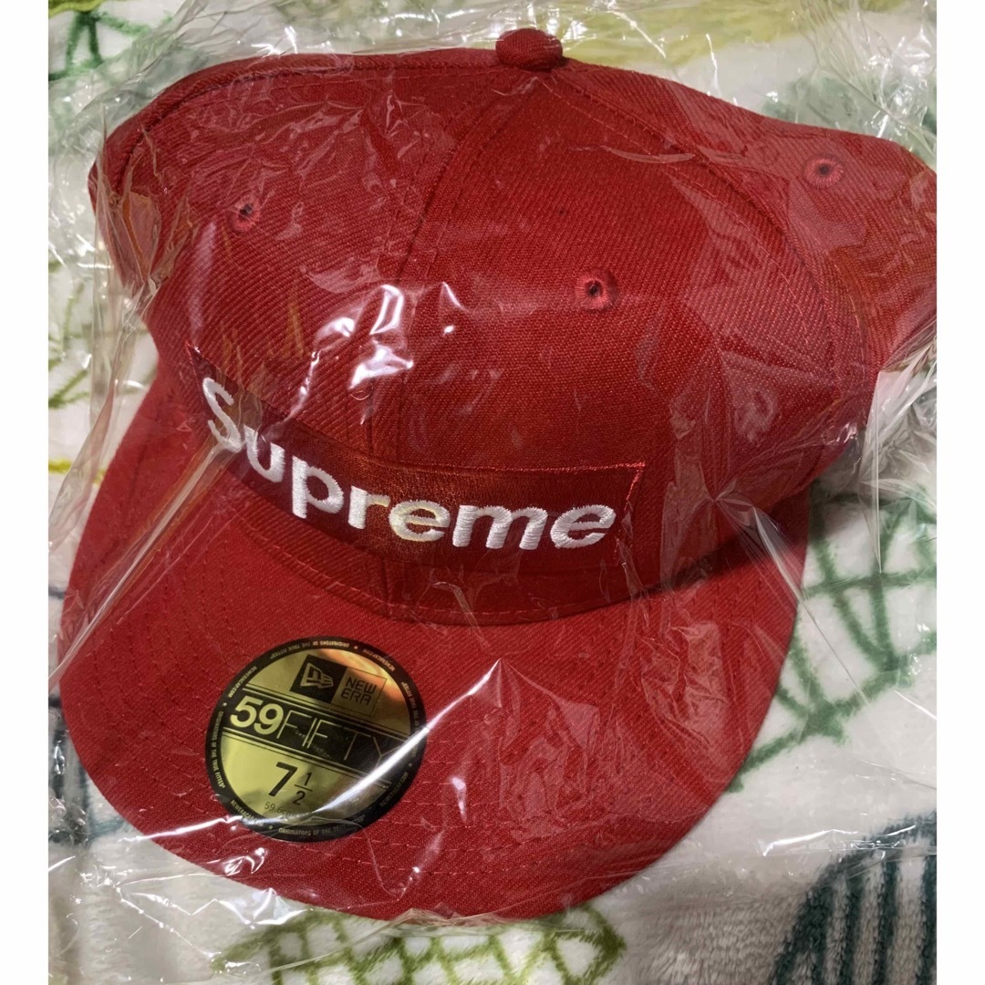 Supreme(シュプリーム)のSupreme Champions Box Logo New Era Red エンタメ/ホビーのコレクション(その他)の商品写真