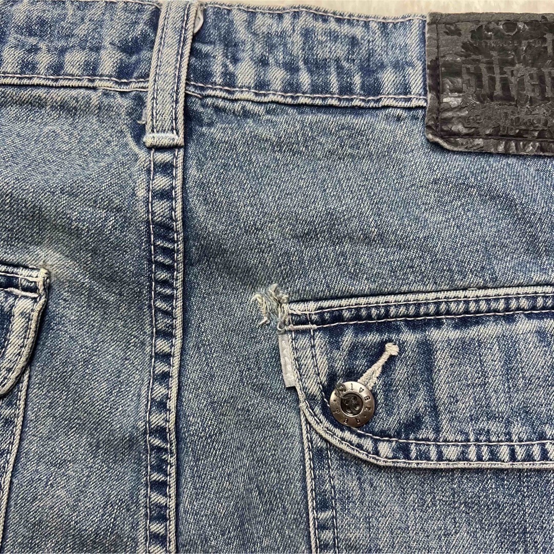 SILVER TAB（Levi's）(シルバータブ)のSILVER TAB シルバータブ　デニム カーゴパンツ  サイズ 33x30 メンズのパンツ(デニム/ジーンズ)の商品写真