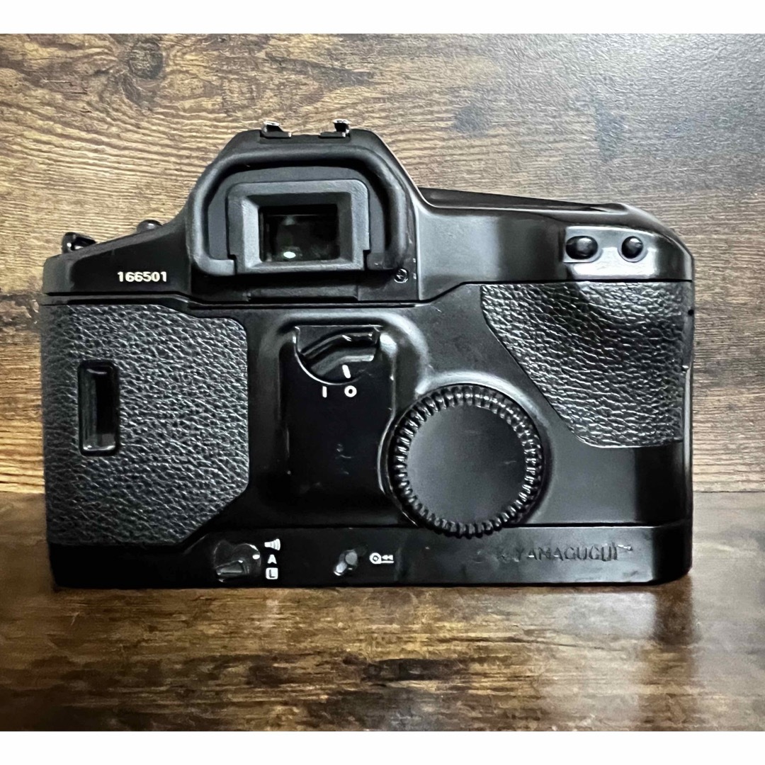 Canon(キヤノン)のフィルムカメラ　CANON EOS 1 実用完動品 スマホ/家電/カメラのカメラ(フィルムカメラ)の商品写真