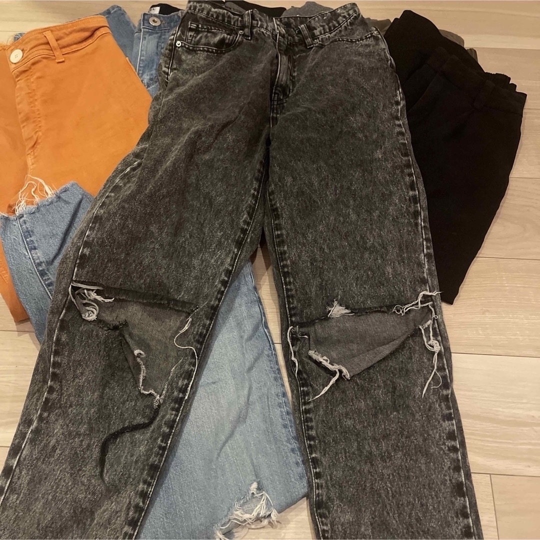 ZARA(ザラ)のザラ　ユニクロ　グレース　XS デニム　まとめ売り レディースのパンツ(デニム/ジーンズ)の商品写真