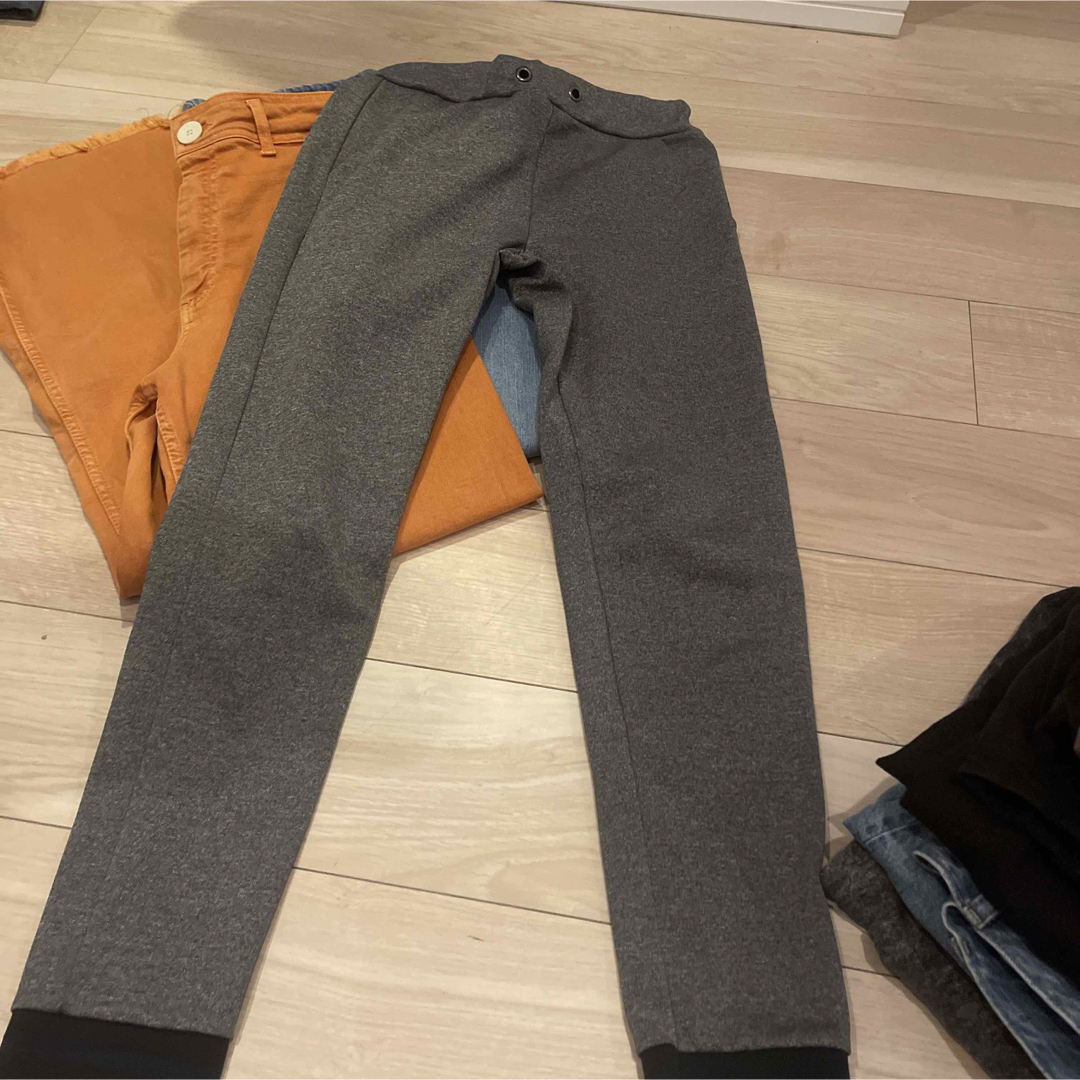 ZARA(ザラ)のザラ　ユニクロ　グレース　XS デニム　まとめ売り レディースのパンツ(デニム/ジーンズ)の商品写真