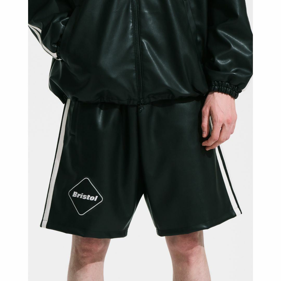 F.C.R.B.(エフシーアールビー)のM　FCRB 23SS SYNTHETIC LEATHER SHORTS 新品 メンズのパンツ(ショートパンツ)の商品写真