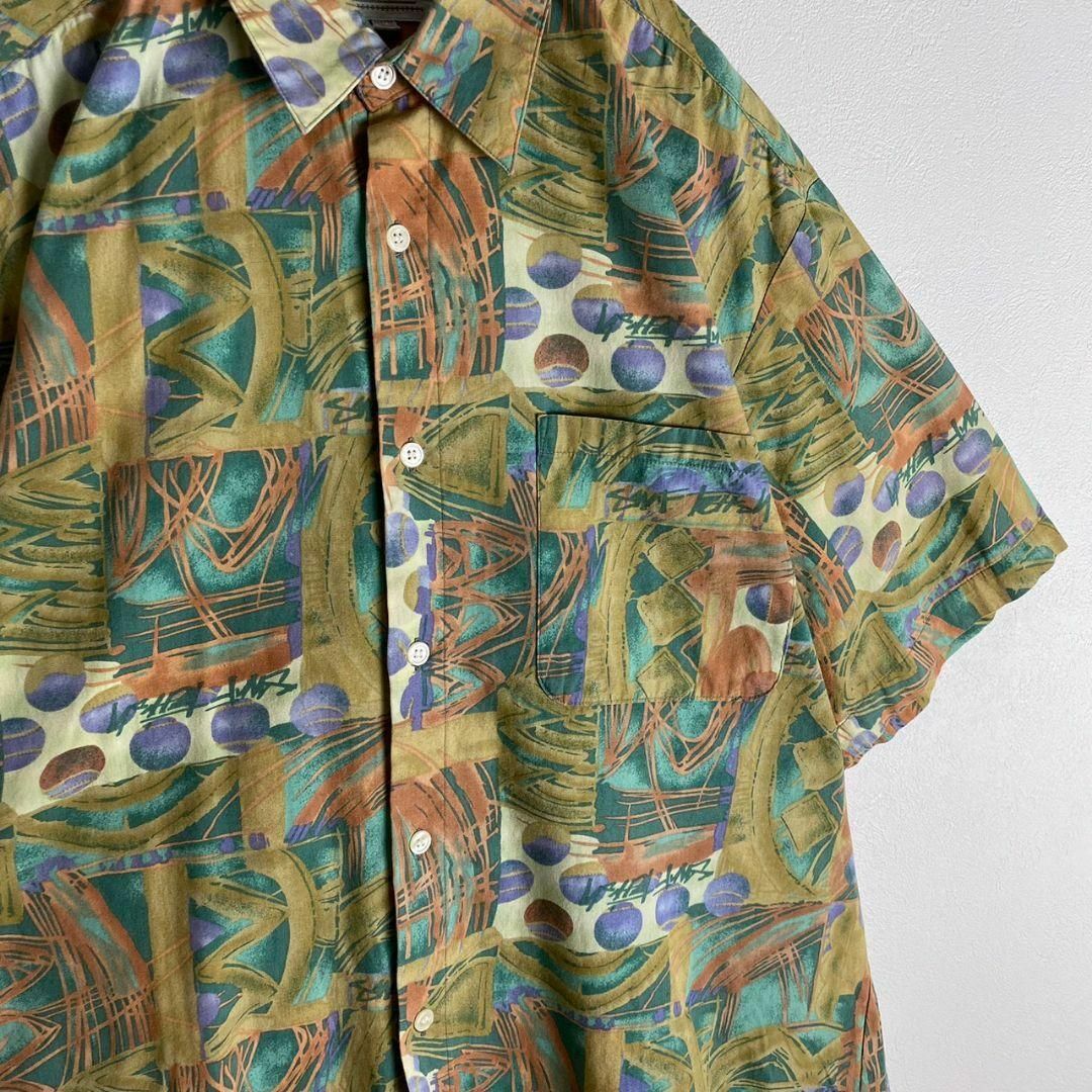 半袖シャツ 総柄 柄シャツ 幾何学模様 黄色 緑 紫 オレンジ 古着】の