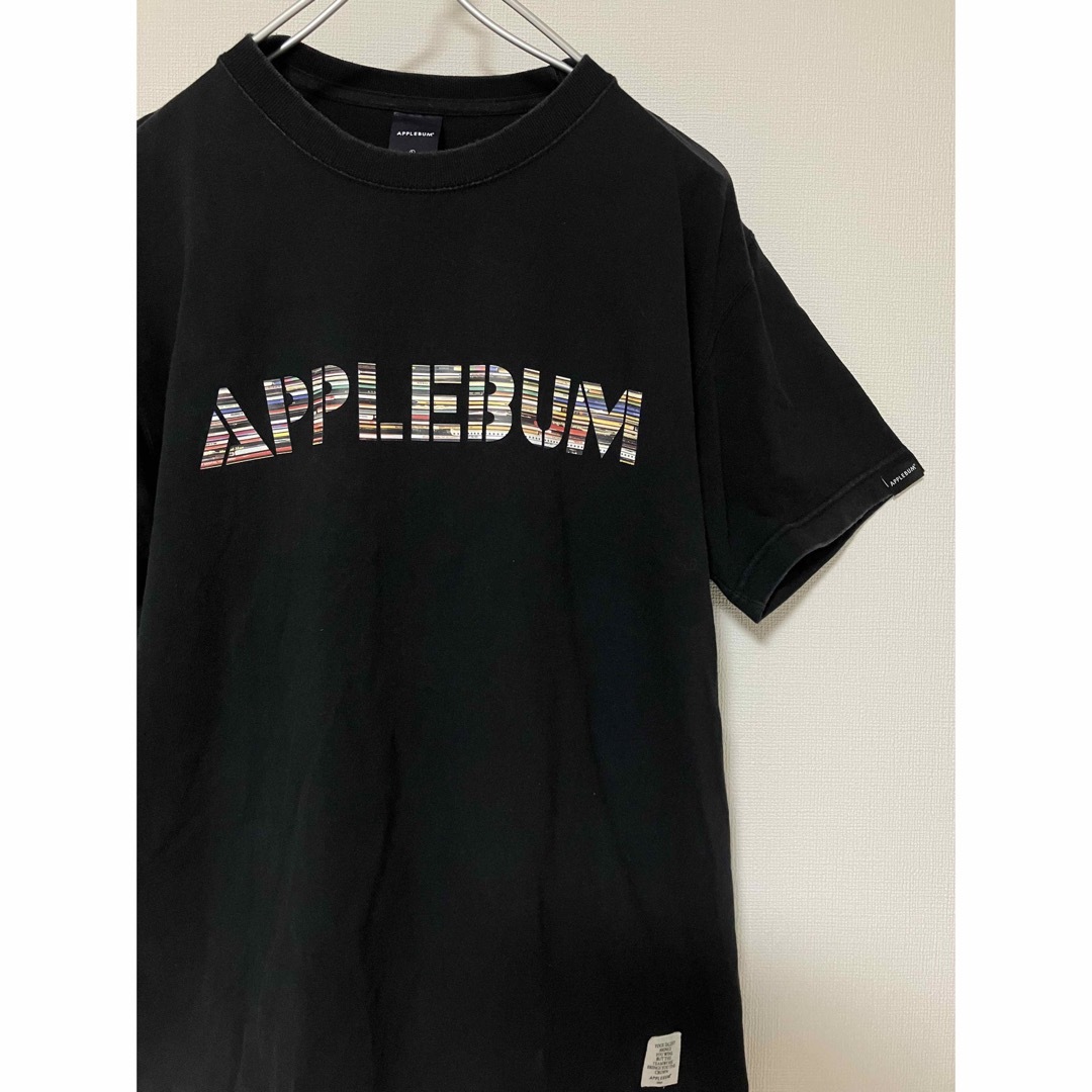 APPLEBUM(アップルバム)のAPPLE BUM アップルバム　tシャツ デザインロゴ　Lサイズ メンズのトップス(Tシャツ/カットソー(半袖/袖なし))の商品写真