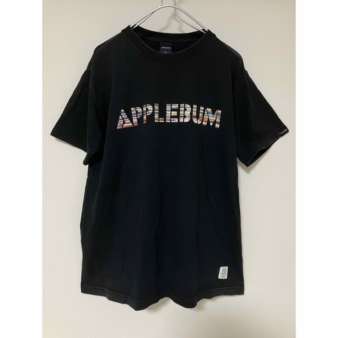 APPLEBUM(アップルバム)のAPPLE BUM アップルバム　tシャツ デザインロゴ　Lサイズ メンズのトップス(Tシャツ/カットソー(半袖/袖なし))の商品写真