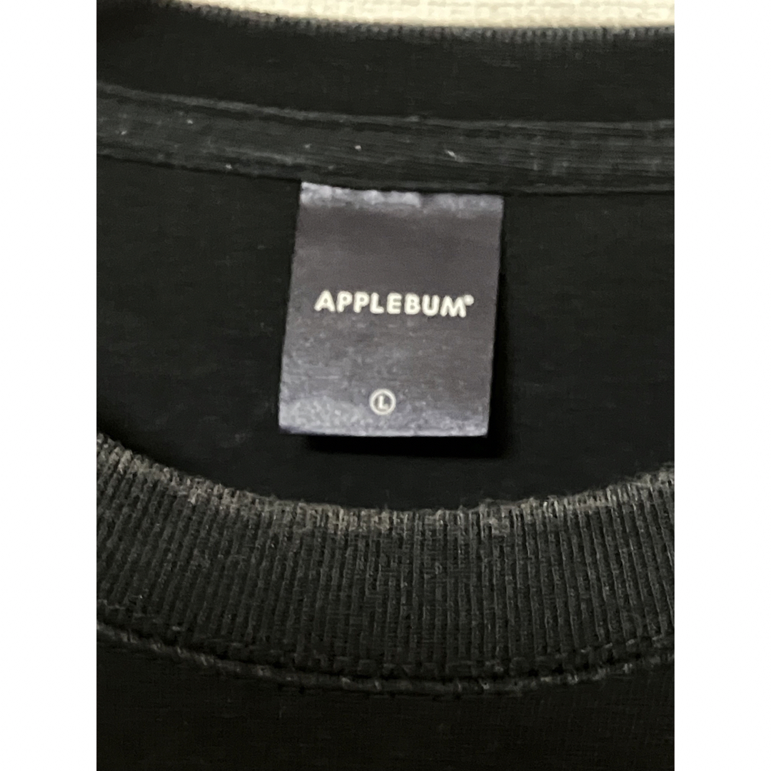 APPLEBUM(アップルバム)のAPPLE BUM アップルバム　tシャツ デザインロゴ　Lサイズ メンズのトップス(Tシャツ/カットソー(半袖/袖なし))の商品写真