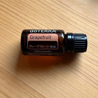 ドテラ(doTERRA)のドテラ　グレープフルーツ　エッセンシャルオイル(エッセンシャルオイル（精油）)