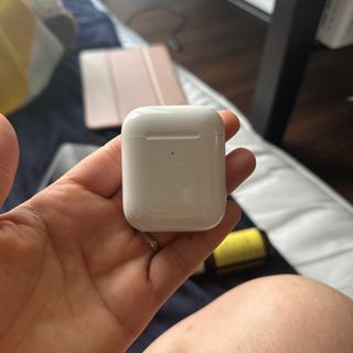 アップル(Apple)のAirPods(ヘッドフォン/イヤフォン)