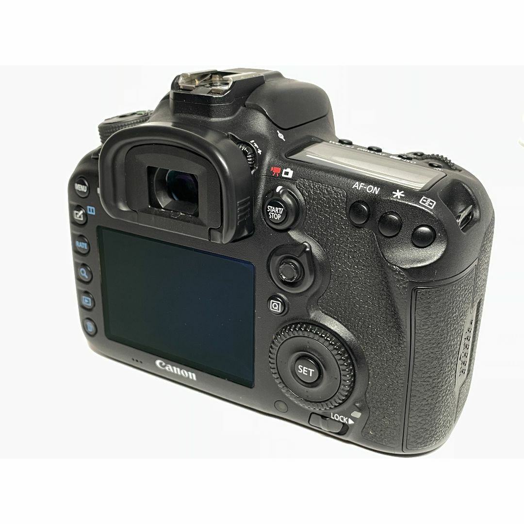 元箱付き キヤノン EOS 7D Mark II ボディ