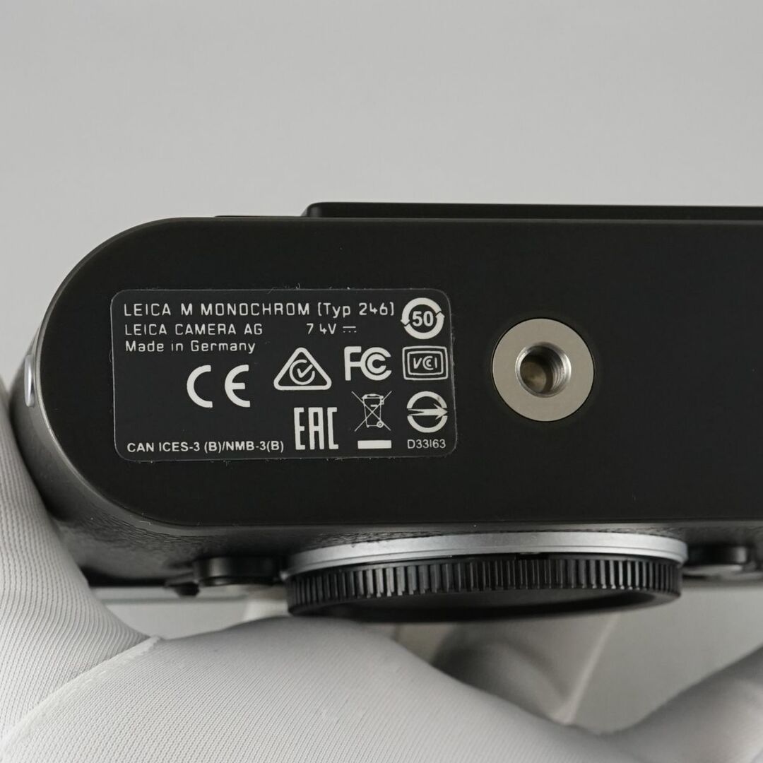 LEICA(ライカ)のLEICA M Monochrom Typ246 ボディ USED超美品 ライカ M モノクローム 本体＋バッテリー 35mmフルサイズ レンジファインダー 完動品 CP5109 スマホ/家電/カメラのカメラ(ミラーレス一眼)の商品写真