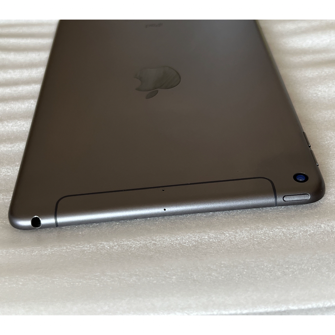 SIMフリー iPad mini 第5世代 64GB  MUX52J/A 一括○ 4