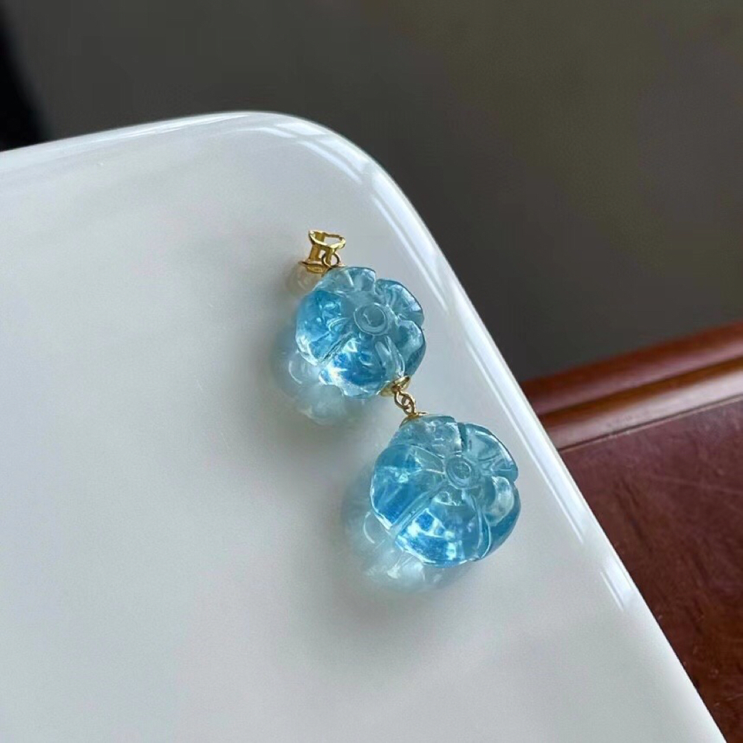 高級】アクアマリン ペンダントトップ k18 3.6g 高級】アクアマリン ペンダントトップ k18 3.6g
