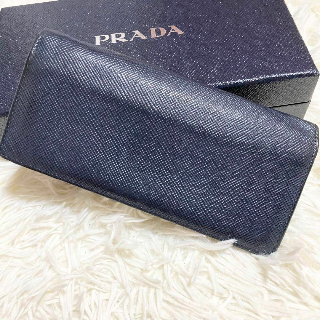 PRADA  長財布二つ折り　サフィアーノ