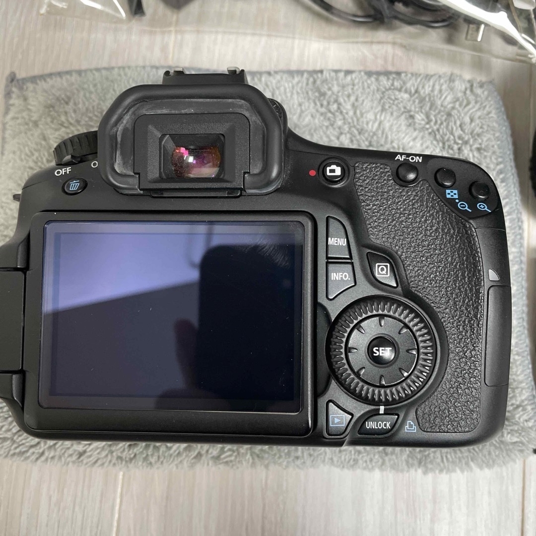 Canon EOS 60D デジタル一眼レフカメラ (キヤノン Canon EOS Canon EOS 60D デジタル一眼レフカメラ (キヤノン Canon EOS
