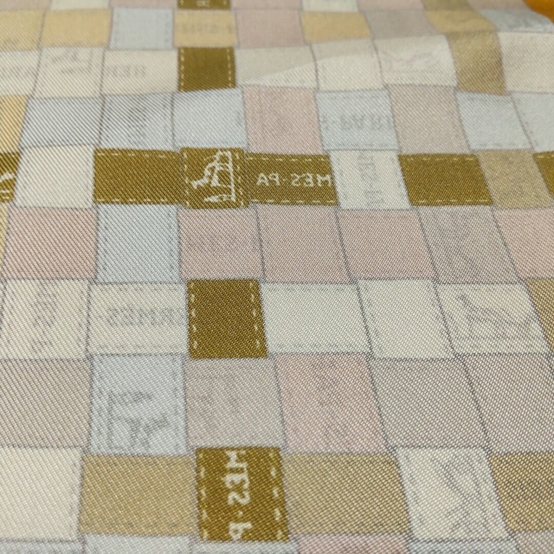 エルメス スカーフ カレ90 BOLDUC AU CARRE エルメス スカーフ カレ90 BOLDUC AU CARRE