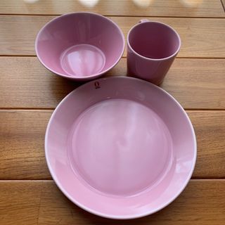 【最終価格】iittala ティーマ ローズ3点セット(食器)