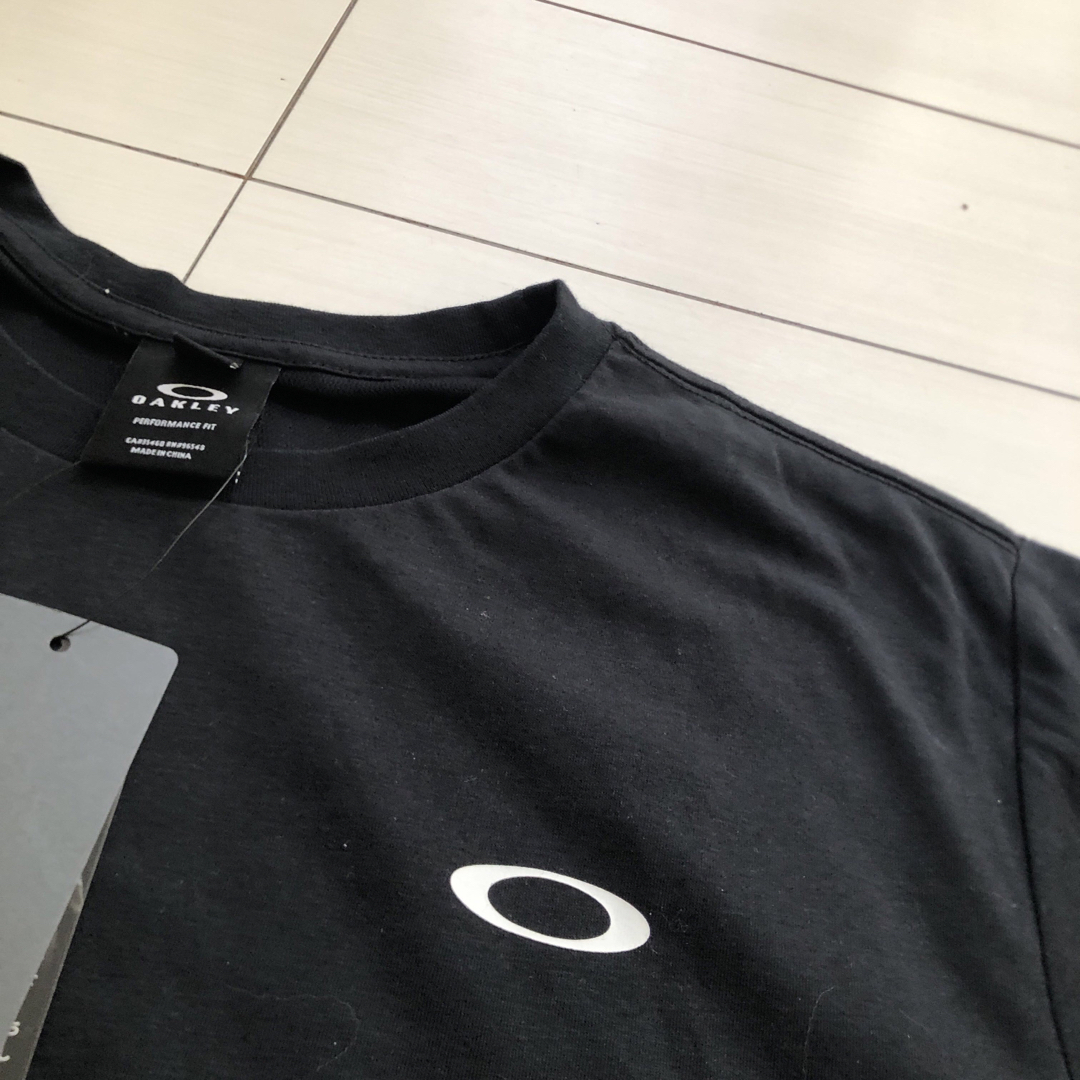 Oakley(オークリー)の★￥3,850オークリーOAKLEY☆DRY速乾　東京Tシャツ【XXL】☆ メンズのトップス(Tシャツ/カットソー(半袖/袖なし))の商品写真