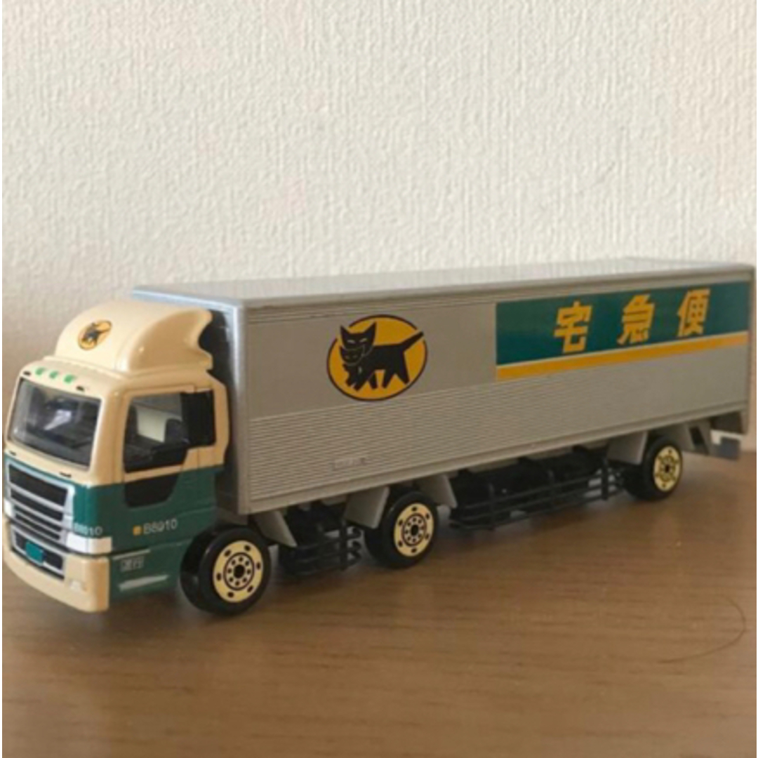 ヤマトミニカー　大型トラック10t車 エンタメ/ホビーのおもちゃ/ぬいぐるみ(ミニカー)の商品写真