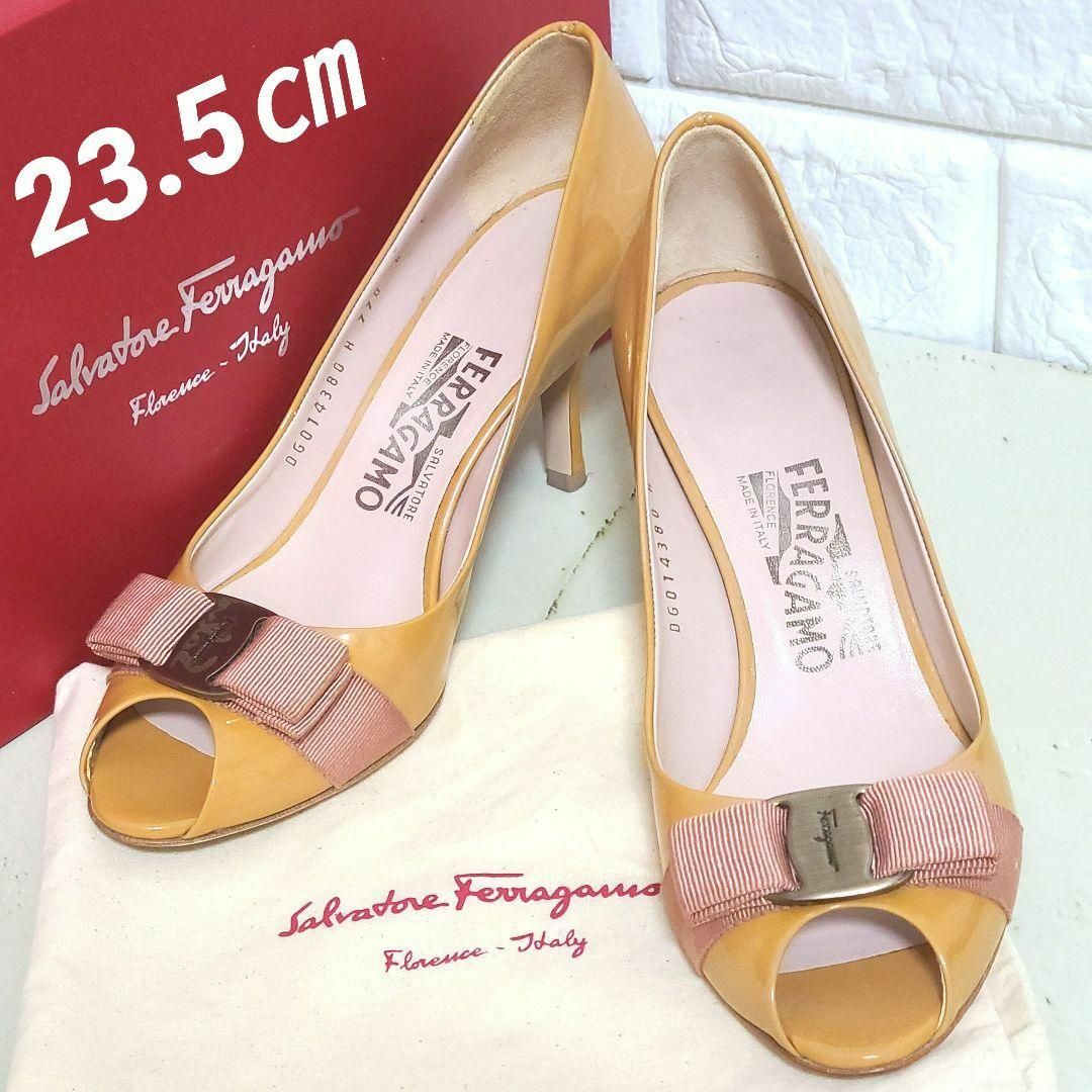 Salvatore Ferragamo(サルヴァトーレフェラガモ)の【美品】サルヴァトーレ フェラガモ  パンプス リボン オープントゥ ベージュ レディースの靴/シューズ(ハイヒール/パンプス)の商品写真