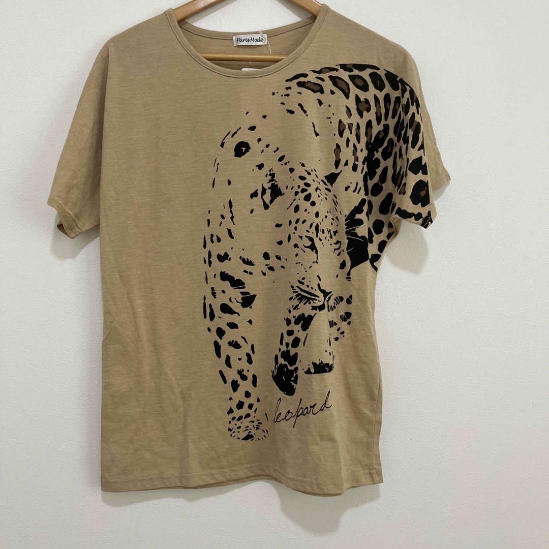 Tシャツ　ヒョウ　ベージュ レディースのトップス(Tシャツ(半袖/袖なし))の商品写真