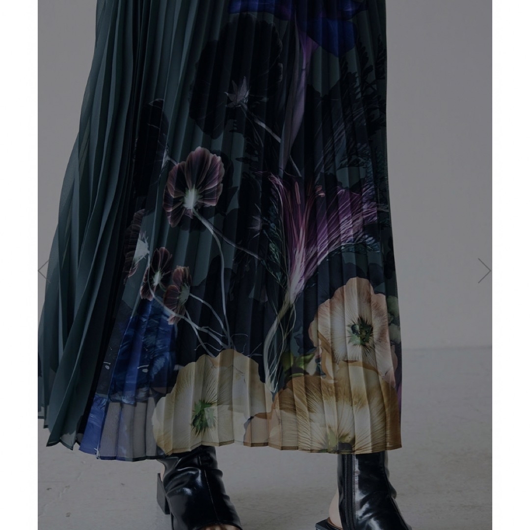 アメリ　MEDI ROENTGEN FLOWER PLEATS SKIRT