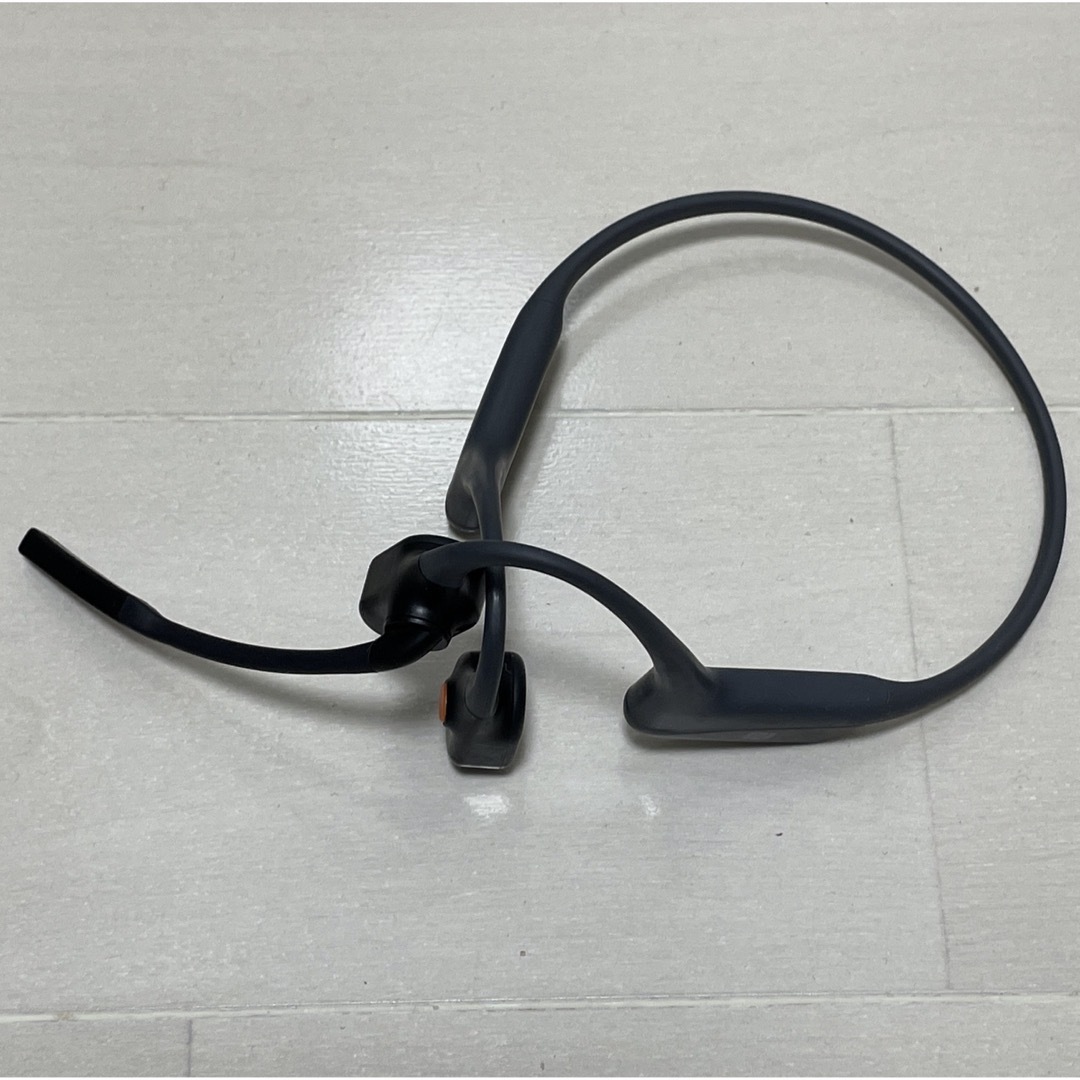 AFTERSHOKZ(アフターショックス)の【値下げしました】AFTERSHOKZ OPENCOMM 骨伝導ヘッドセット スマホ/家電/カメラのオーディオ機器(ヘッドフォン/イヤフォン)の商品写真