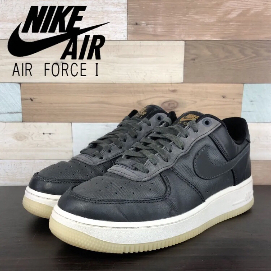 NIKE AIR FORCE 1 07 LX 26cm