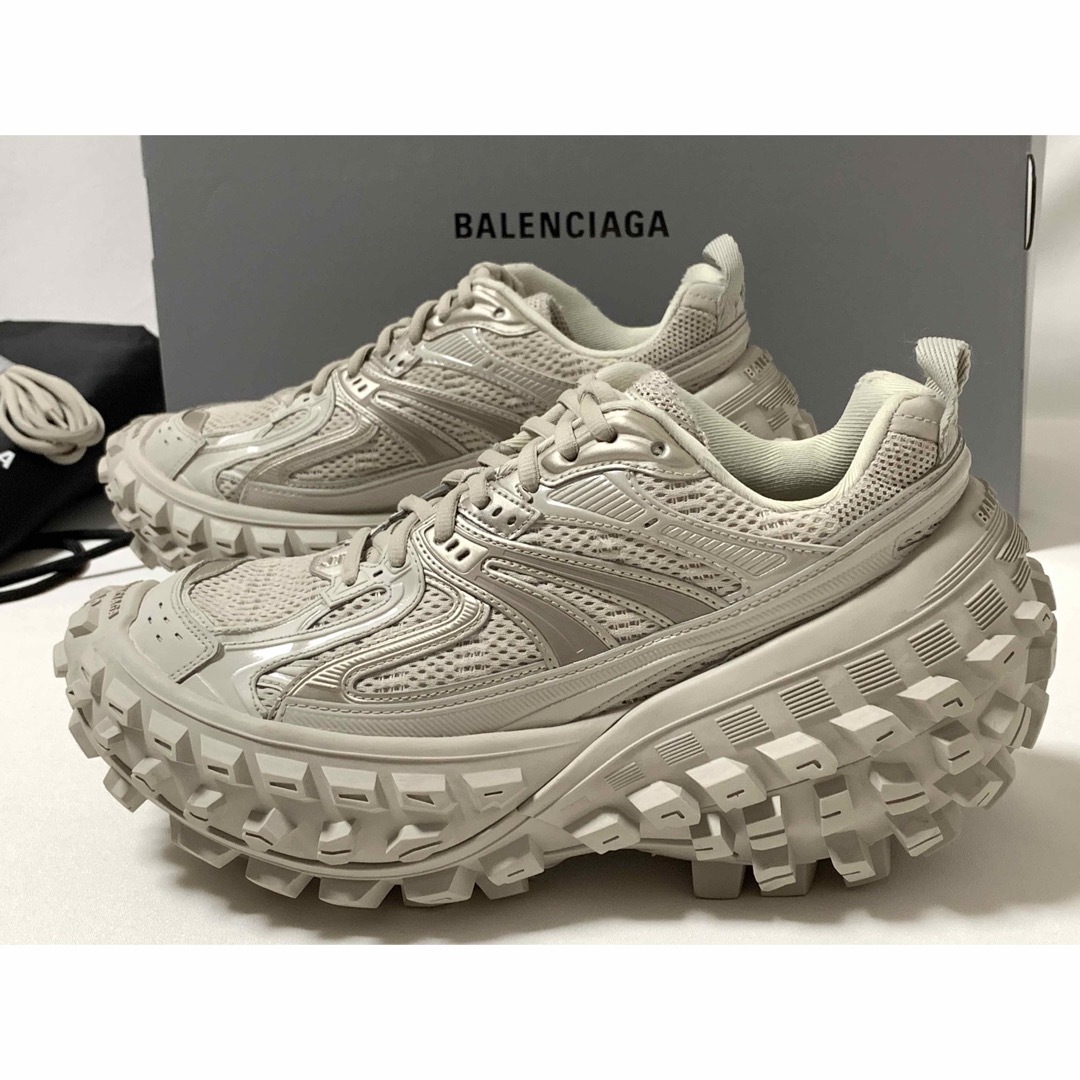 バレンシアガ Balenciaga Defender バレンシアガ 大人気新作