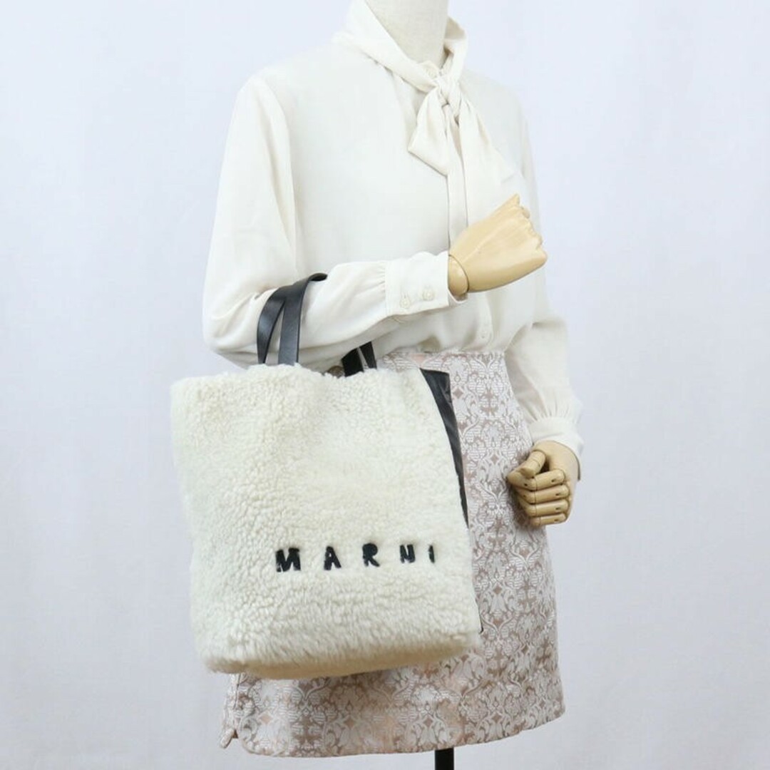 Marni(マルニ)のマルニ トートバッグ SHMP0018L1 レディースのバッグ(トートバッグ)の商品写真