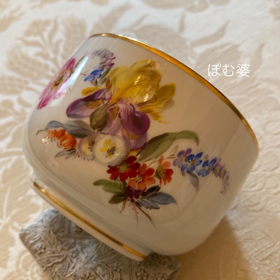 Meissen マイセン/※1級品 昆虫 フラワーブーケ　松ぼっくり 蓋物 美品直径88cm×高さ65cm