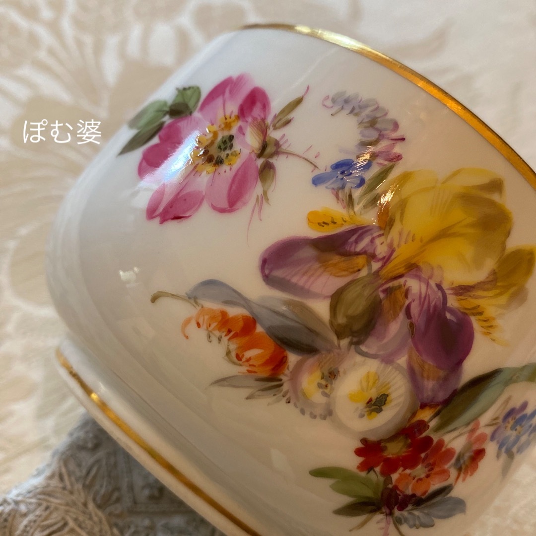 Meissen マイセン/※1級品 昆虫 フラワーブーケ　松ぼっくり 蓋物 美品直径88cm×高さ65cm