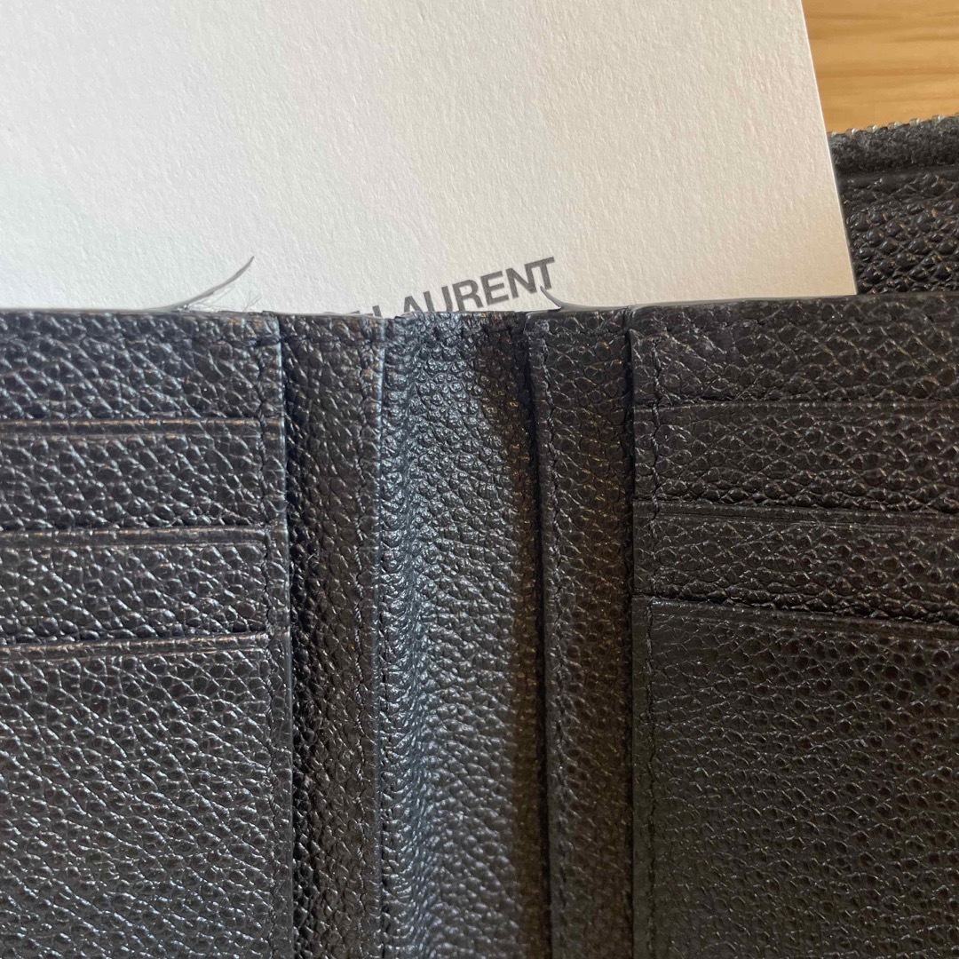 Saint Laurent(サンローラン)のサンローラン コンパクト ラウンドジップウォレット ブラック レディースのファッション小物(財布)の商品写真