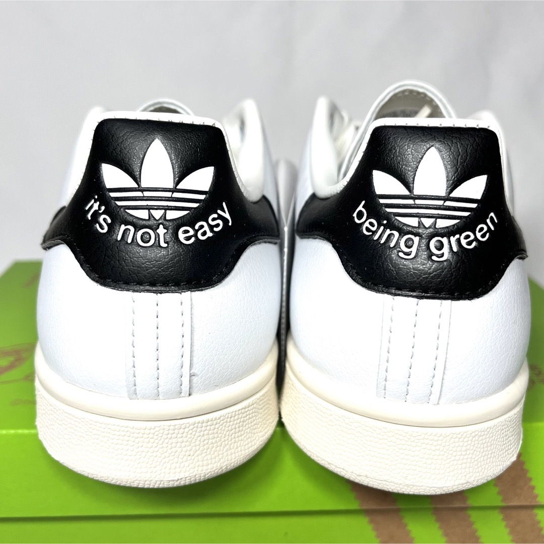 adidas(アディダス)の【新品】アディダス スタンスミス スニーカー カーミット ホワイト 黒 24.0 レディースの靴/シューズ(スニーカー)の商品写真