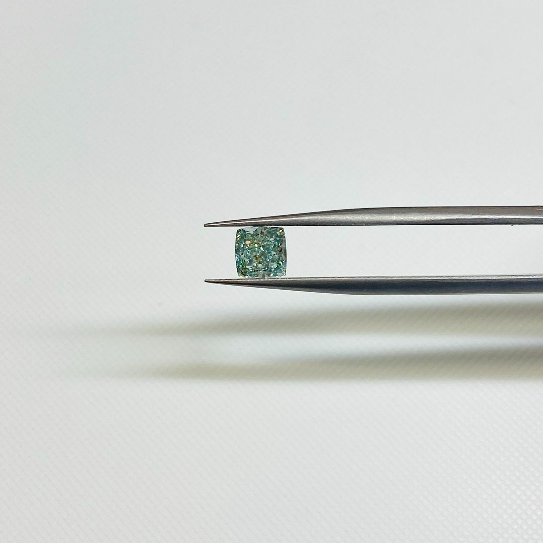 FANCY INTENSE BLUE GREEN 0.848ct X レディースのアクセサリー(その他)の商品写真