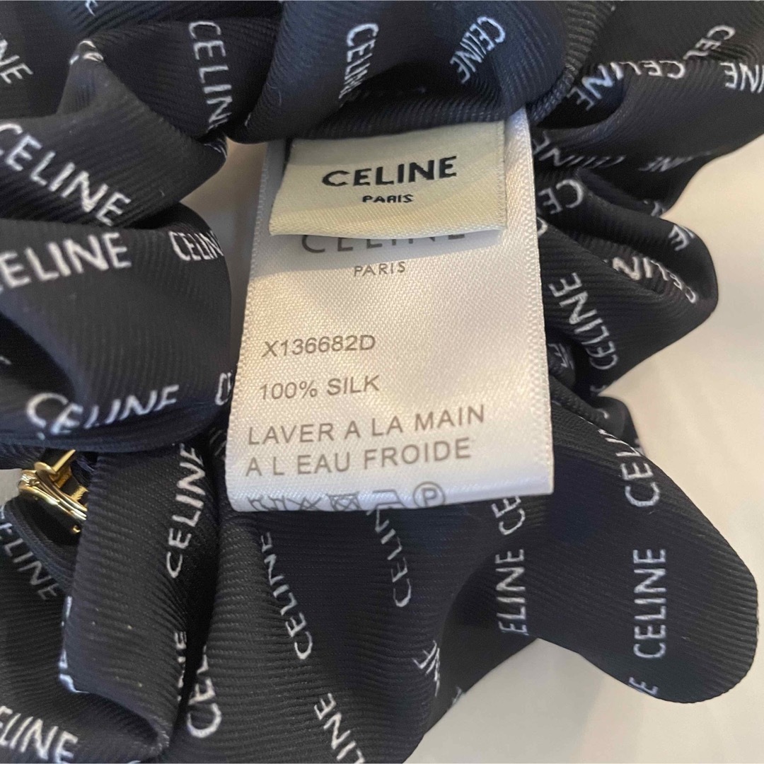 celine(セリーヌ)のCELINE シュシュ ヘアゴム セリーヌトリオンフ レディースのヘアアクセサリー(ヘアゴム/シュシュ)の商品写真