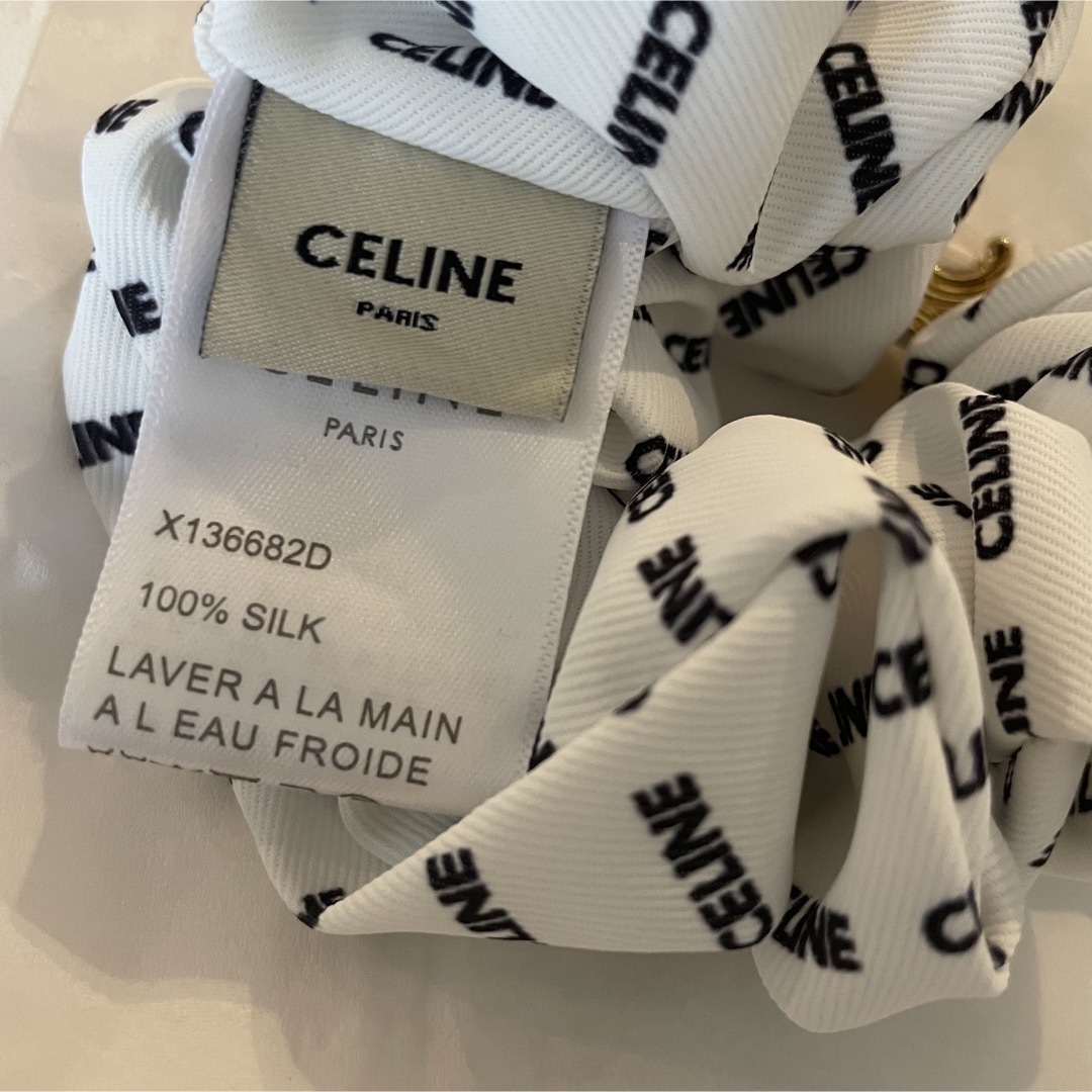 celine(セリーヌ)のCELINE シュシュ ヘアゴム セリーヌトリオンフ レディースのヘアアクセサリー(ヘアゴム/シュシュ)の商品写真
