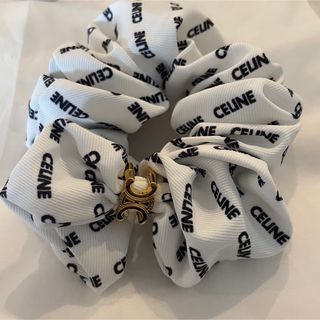 セリーヌ ヘアゴム/シュシュの通販 55点 | celineのレディースを買う セリーヌ ヘアゴム/シュシュの通販 55点 | celineのレディースを買う
