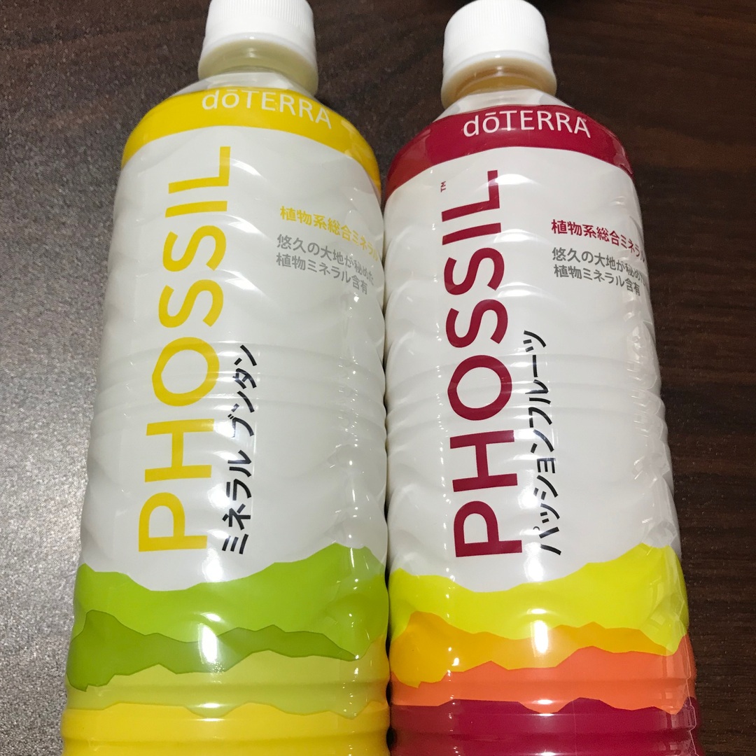 ドテラのPHOSSIL ミネラルブンタン1本とパッションフルーツ1本