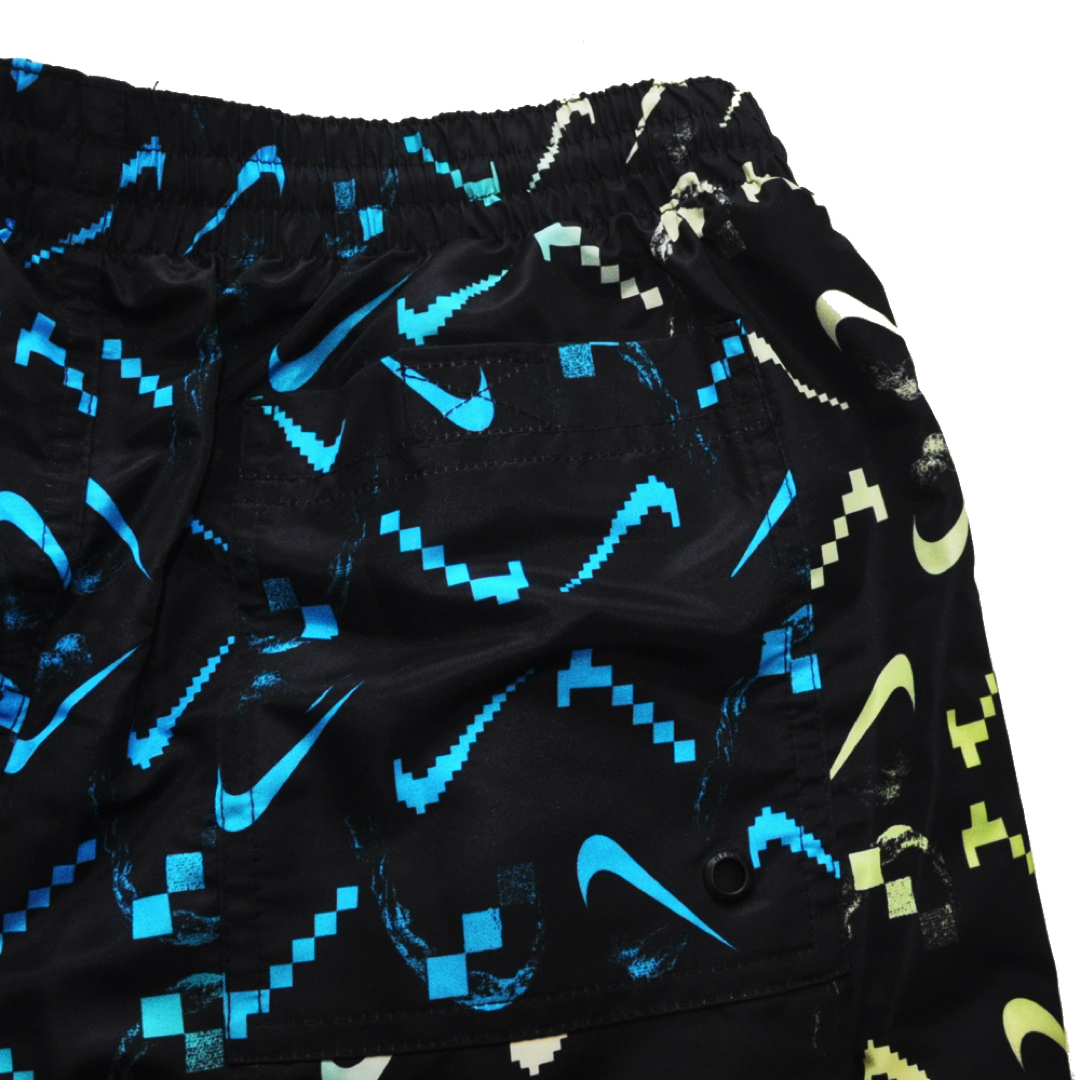 NIKE(ナイキ)のNIKE ナイキ　DIGITAL LOGO SWIM SHORTS  メンズの水着/浴衣(水着)の商品写真