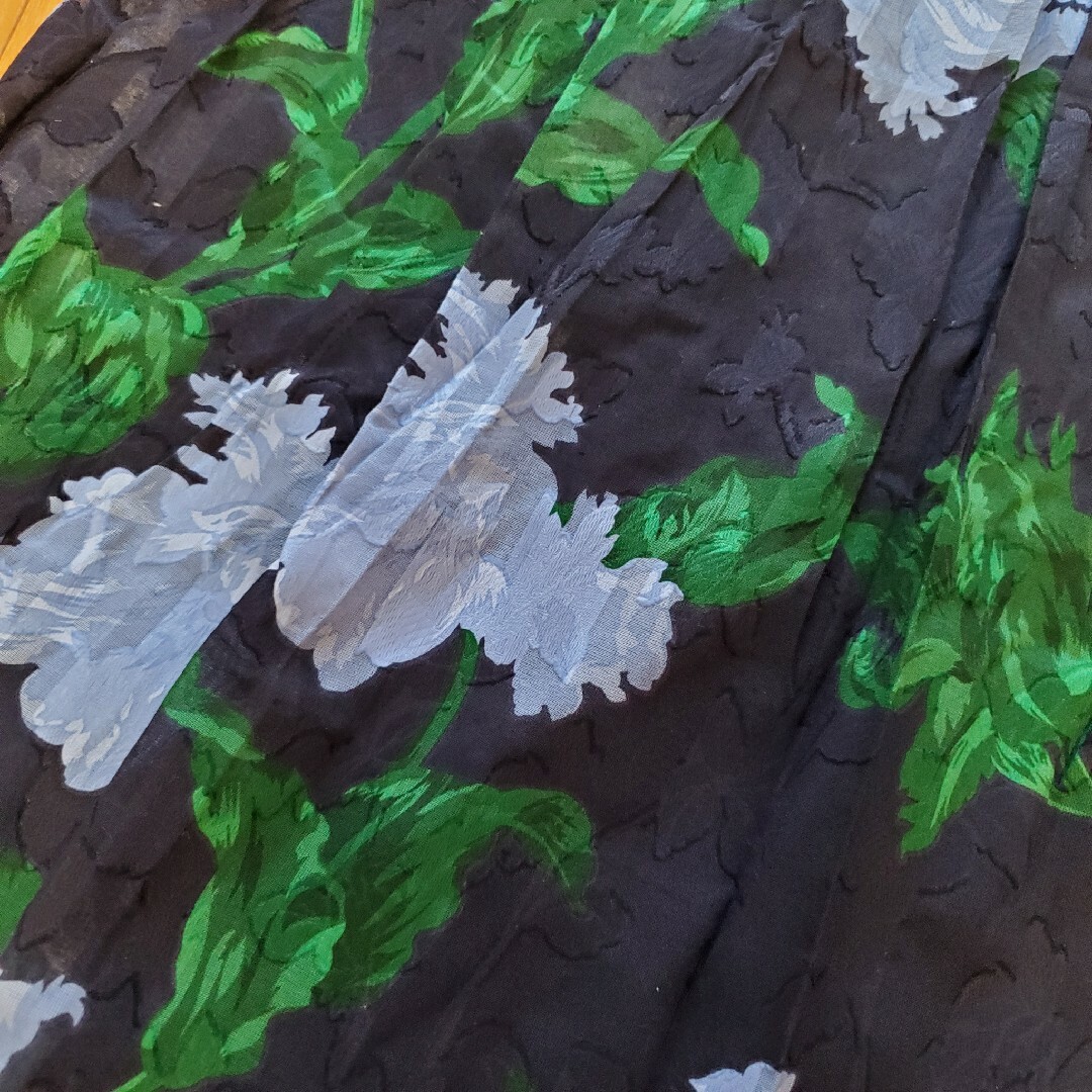 Plage(プラージュ)のplage プラージュ 花柄スカート 新品 レディースのスカート(ひざ丈スカート)の商品写真