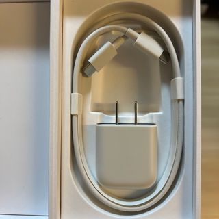 アイコス(IQOS)のiQOS ILUMA 充電器 タイプC(バッテリー/充電器)