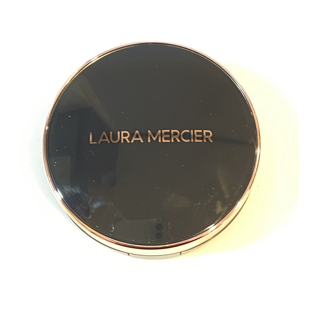 laura mercier(ローラメルシエ)のLAURA MERCIER/ローラメルシエ クッションファンデ コスメ/美容のベースメイク/化粧品(ファンデーション)の商品写真