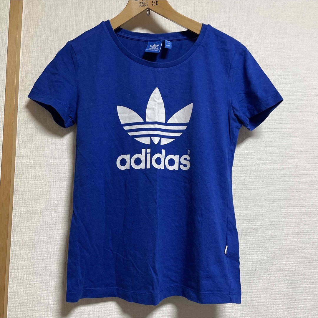 adidas(アディダス)のadidas ロゴTシャツ レディースのトップス(Tシャツ(半袖/袖なし))の商品写真