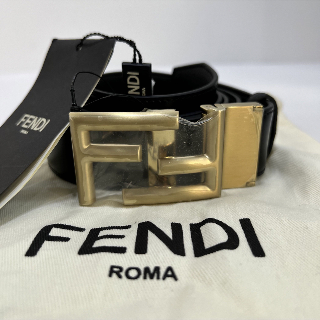 FENDI FFベルト ブラックレザー リバーシブルベルト