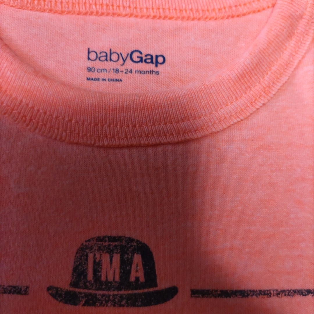 babyGAP(ベビーギャップ)の超美品　babyGap Ｔシャツ　サイズ90 キッズ/ベビー/マタニティのキッズ服男の子用(90cm~)(Tシャツ/カットソー)の商品写真