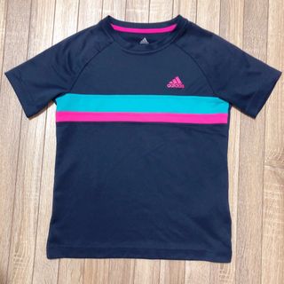 アディダス(adidas)のadidas ウェア　130㎝(Tシャツ/カットソー)