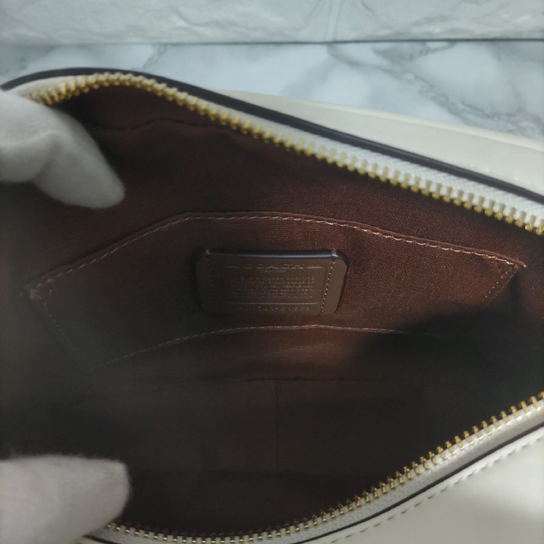 COACH - COACH コーチ ロゴモチーフ ショルダーバッグ レザー ホワイト